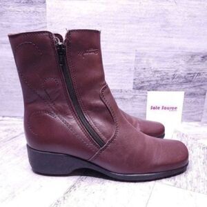 Martino Lindsay Waterproof Leather Ankle Boot Burgundy Red Women's sz 6.5